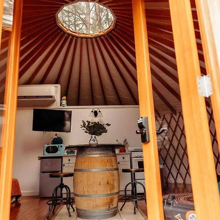 Heated & Ac Yurt Villa Penn Yan Ngoại thất bức ảnh