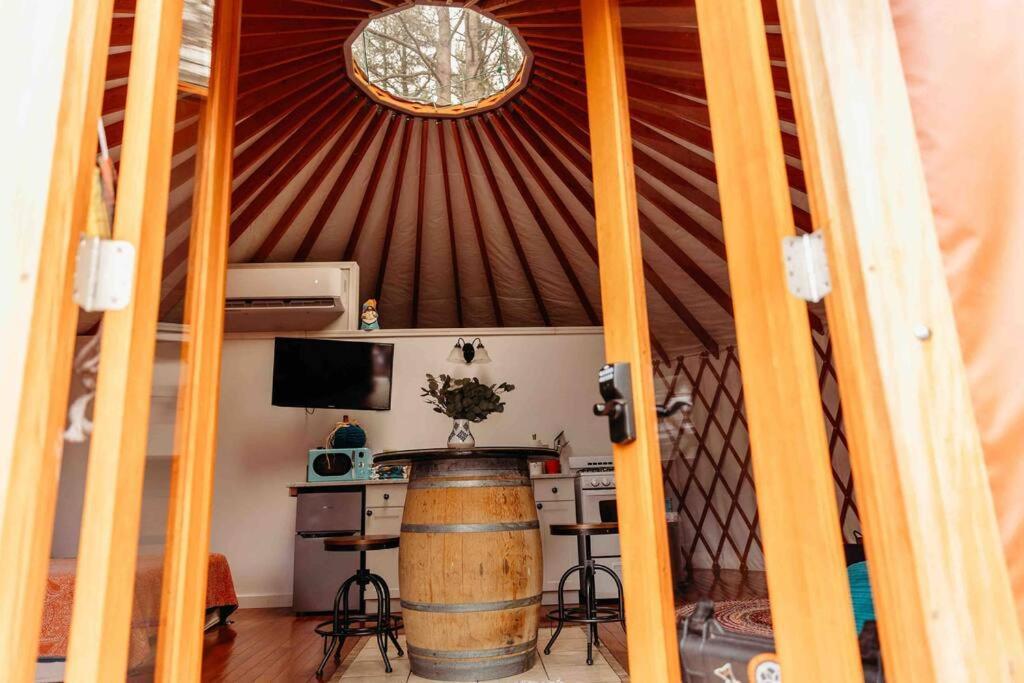 Heated & Ac Yurt Villa Penn Yan Ngoại thất bức ảnh